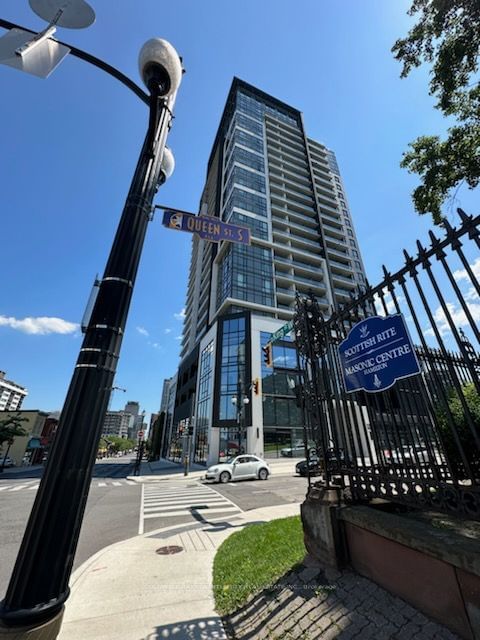 15 Queen St S, unit 1811 for sale