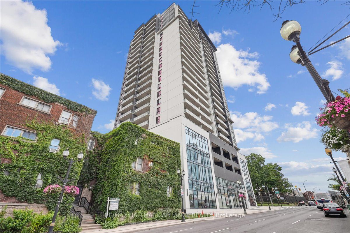 15 Queen St S, unit 509 for sale