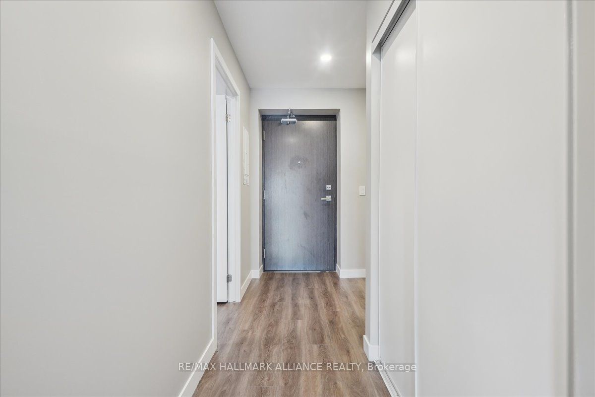 15 Queen St S for sale  - image #8