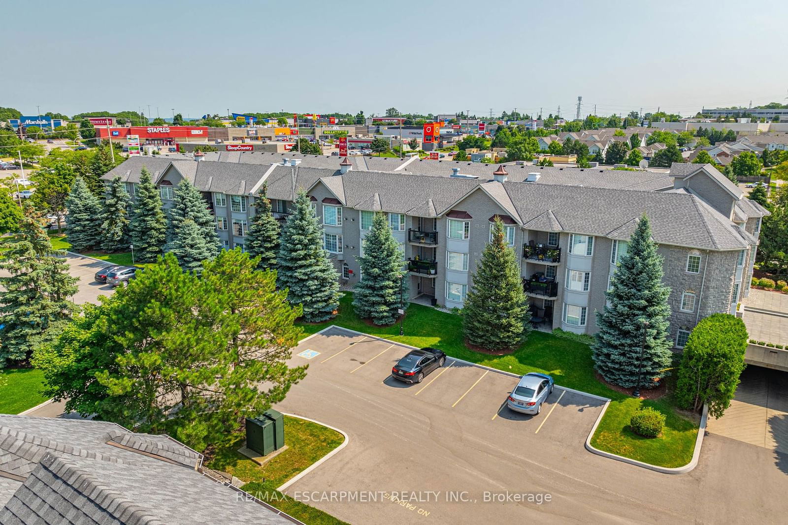 Ancaster Gardens Condos, Hamilton, Toronto