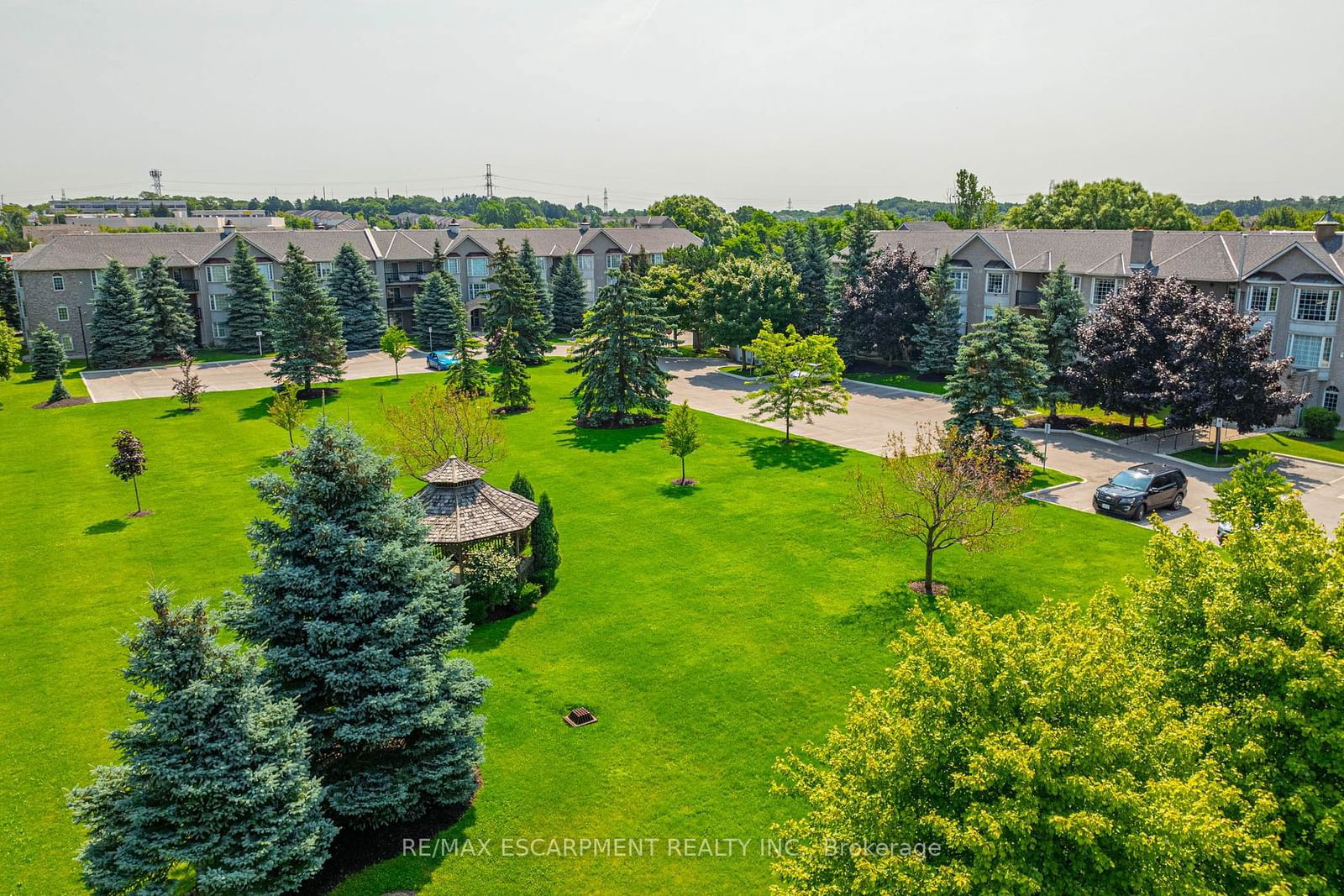 Ancaster Gardens Condos, Hamilton, Toronto