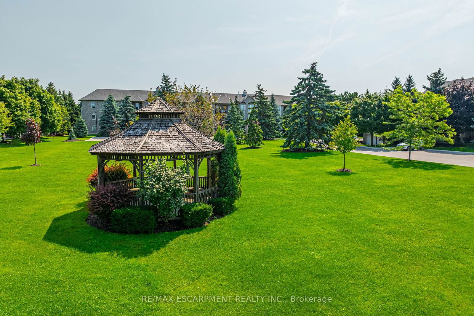 Ancaster Gardens Condos, Hamilton, Toronto