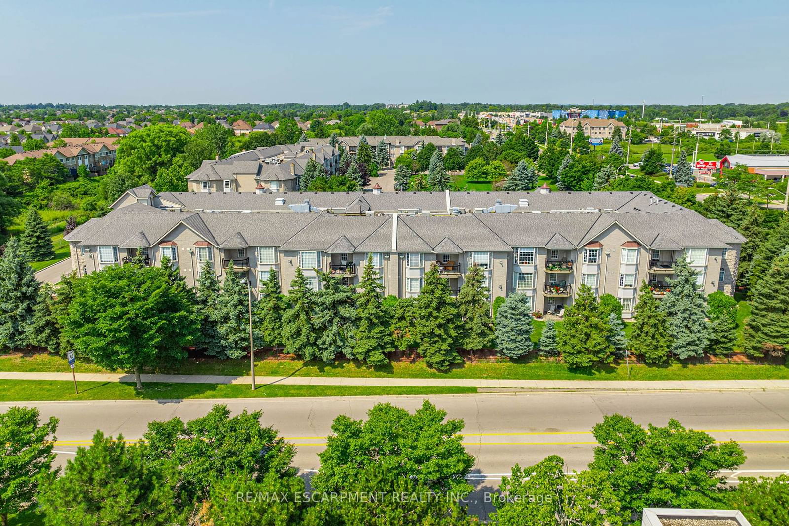 Ancaster Gardens Condos, Hamilton, Toronto