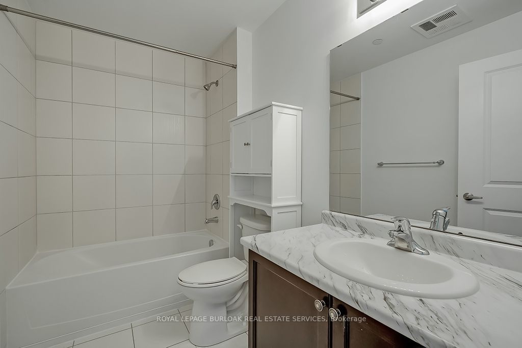 35 Southshore Cres, unit 232 for sale - image #11