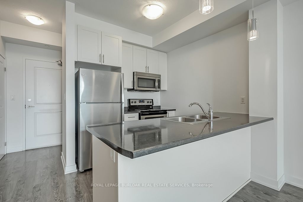 35 Southshore Cres, unit 232 for sale - image #4