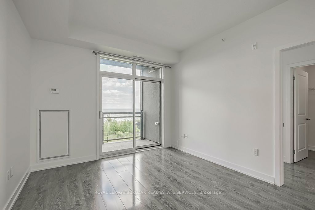 35 Southshore Cres, unit 232 for sale - image #8