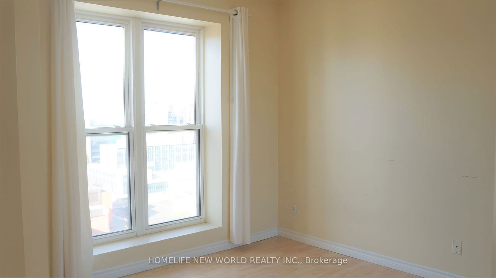 135 James St S, unit 1401 for sale - image #3