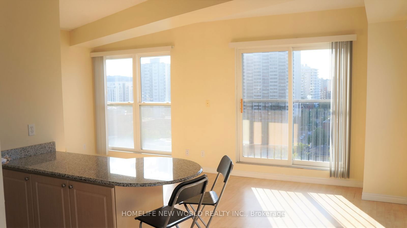 135 James St S, unit 1401 for sale - image #7