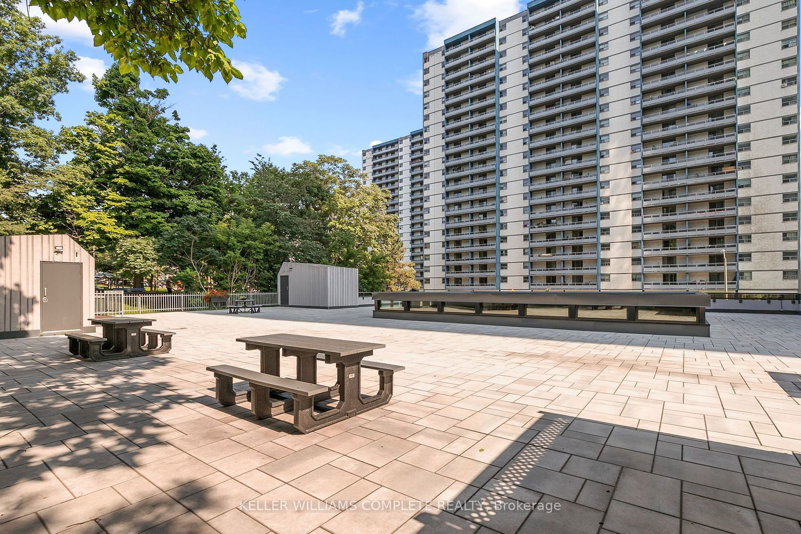 150 Charlton Ave E, unit 2206 for sale - image #24