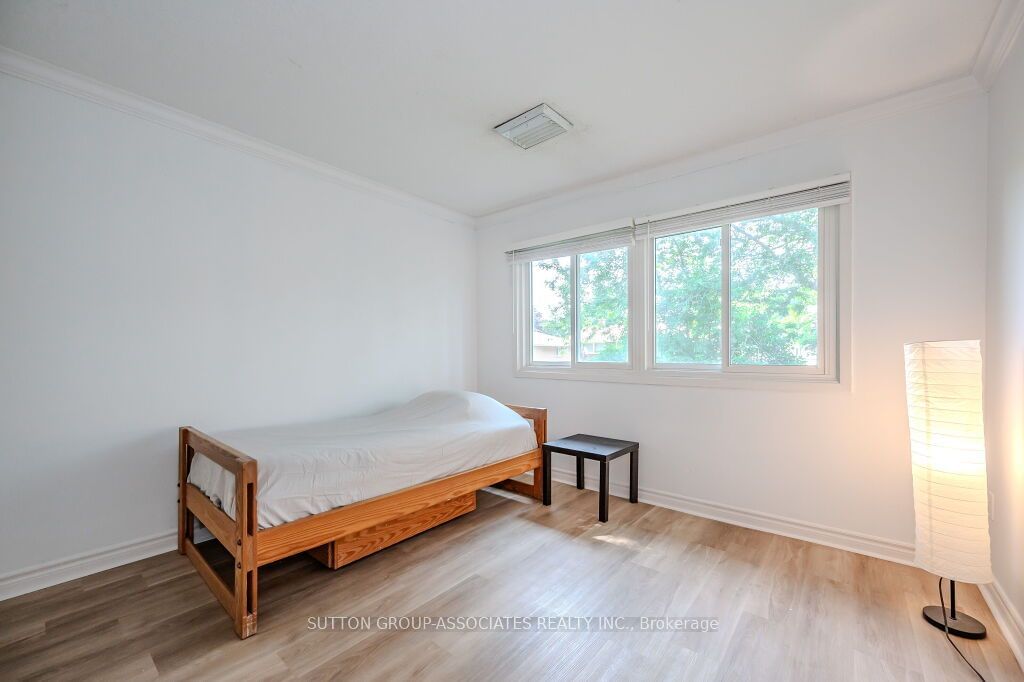 121 University Ave E, unit 18 for sale - image #17