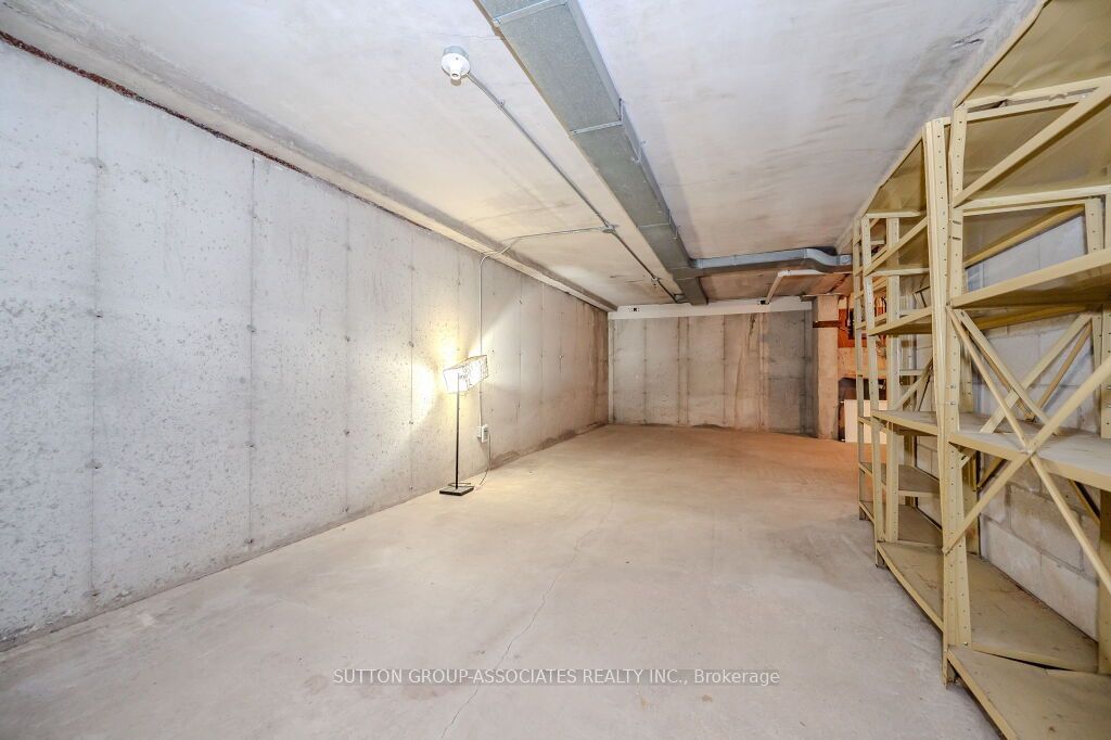 121 University Ave E, unit 18 for sale - image #29