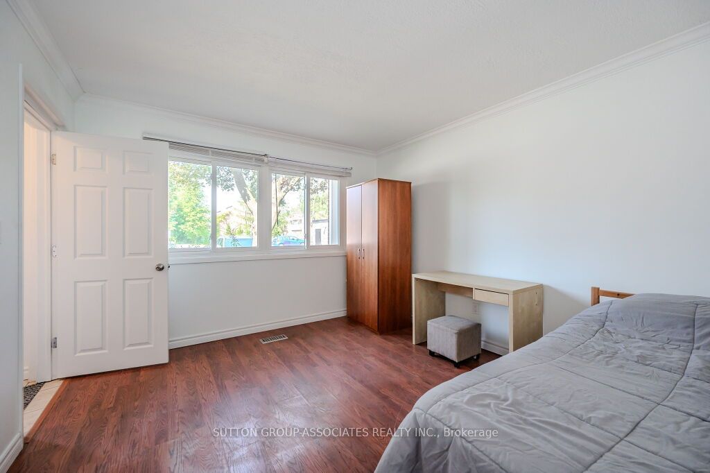 121 University Ave E, unit 18 for sale - image #5