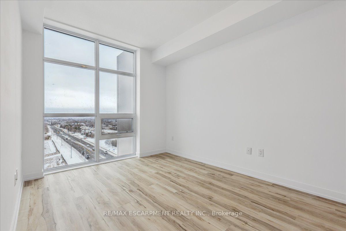 450 Dundas St E, unit 1001 for rent