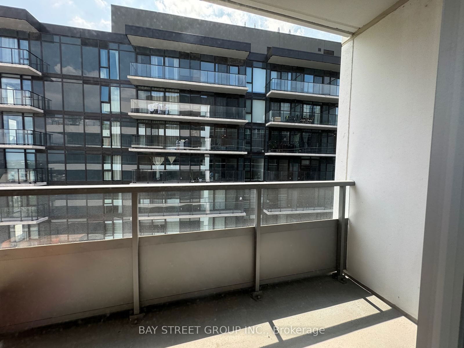 212 KING WILLIAM St, unit 1207 for sale