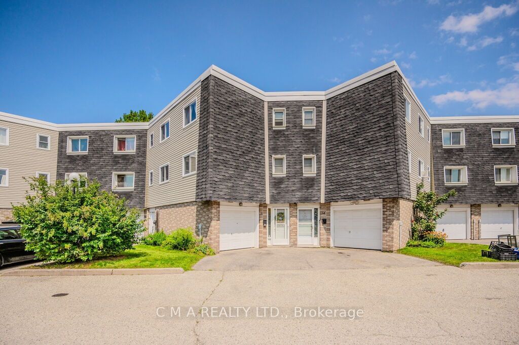 60 Elmsdale Dr, unit 35 for sale - image #1