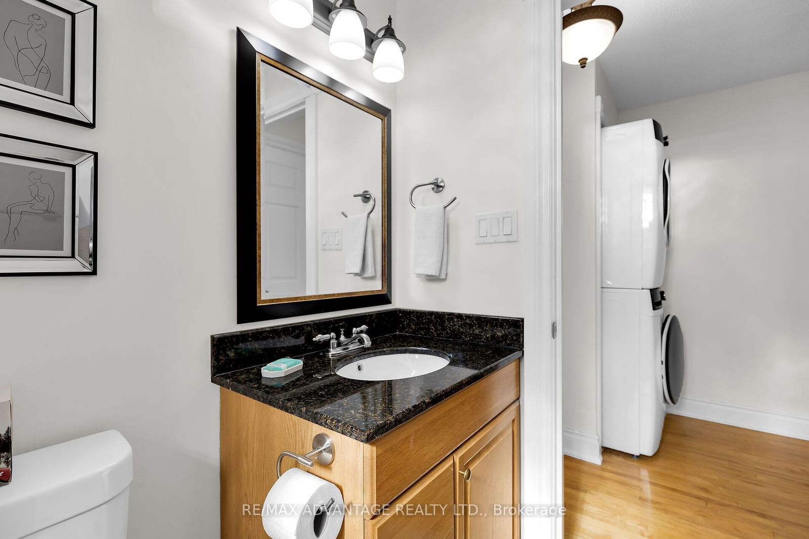 460 Wellington St, unit 407 for sale - image #25