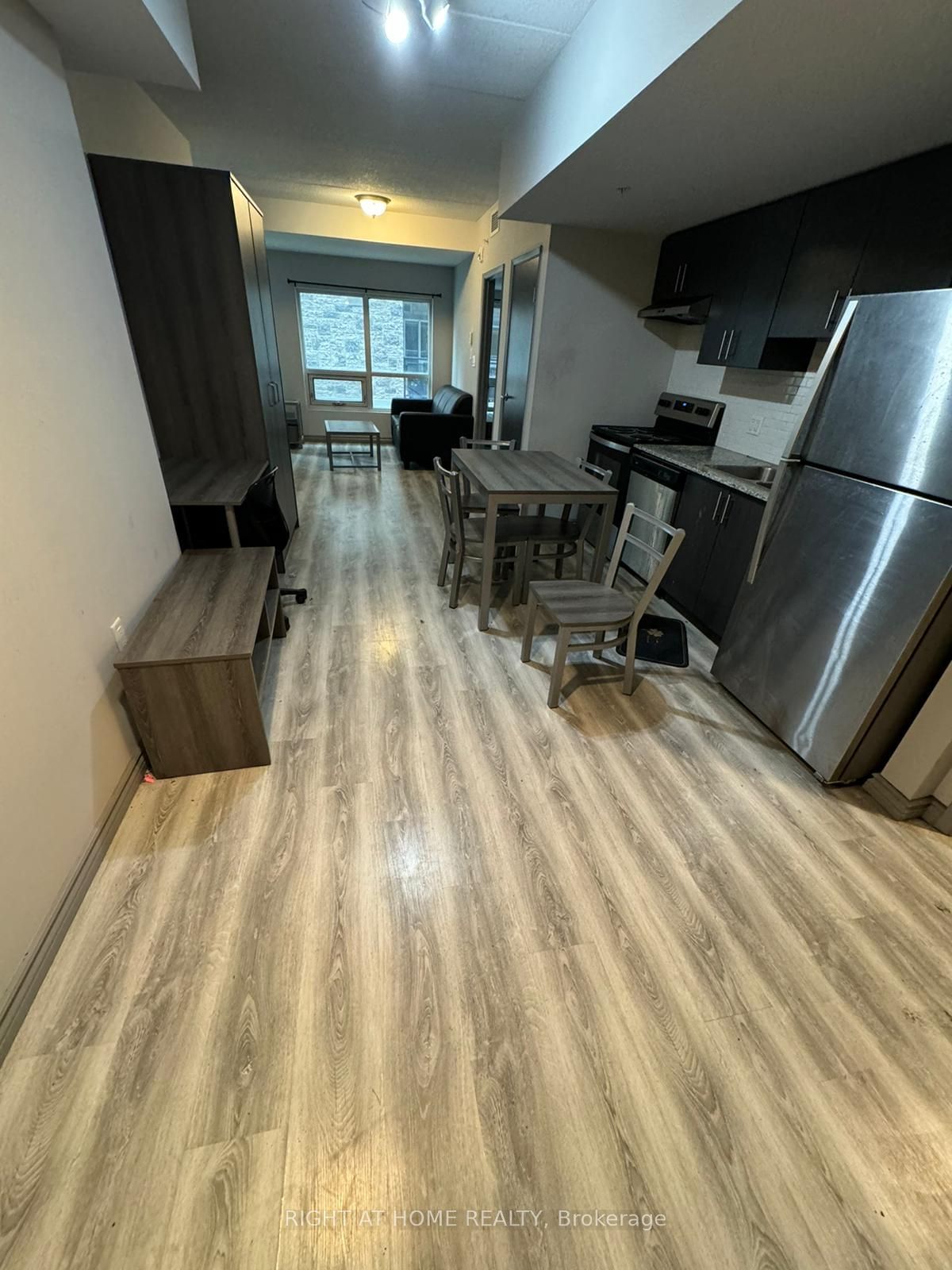 275 Larch St, unit B108 for sale - image #5