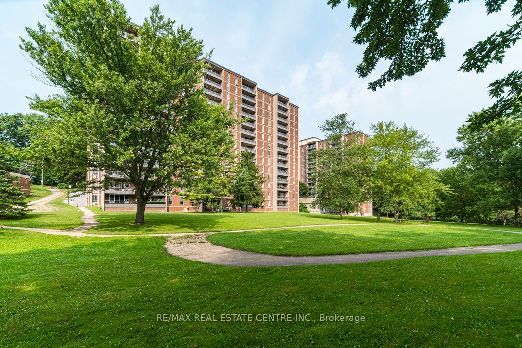 1966 Main St W, unit 406 for sale - image #35