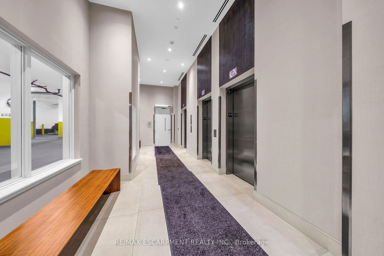 212 King William St, unit 805 for sale - image #6