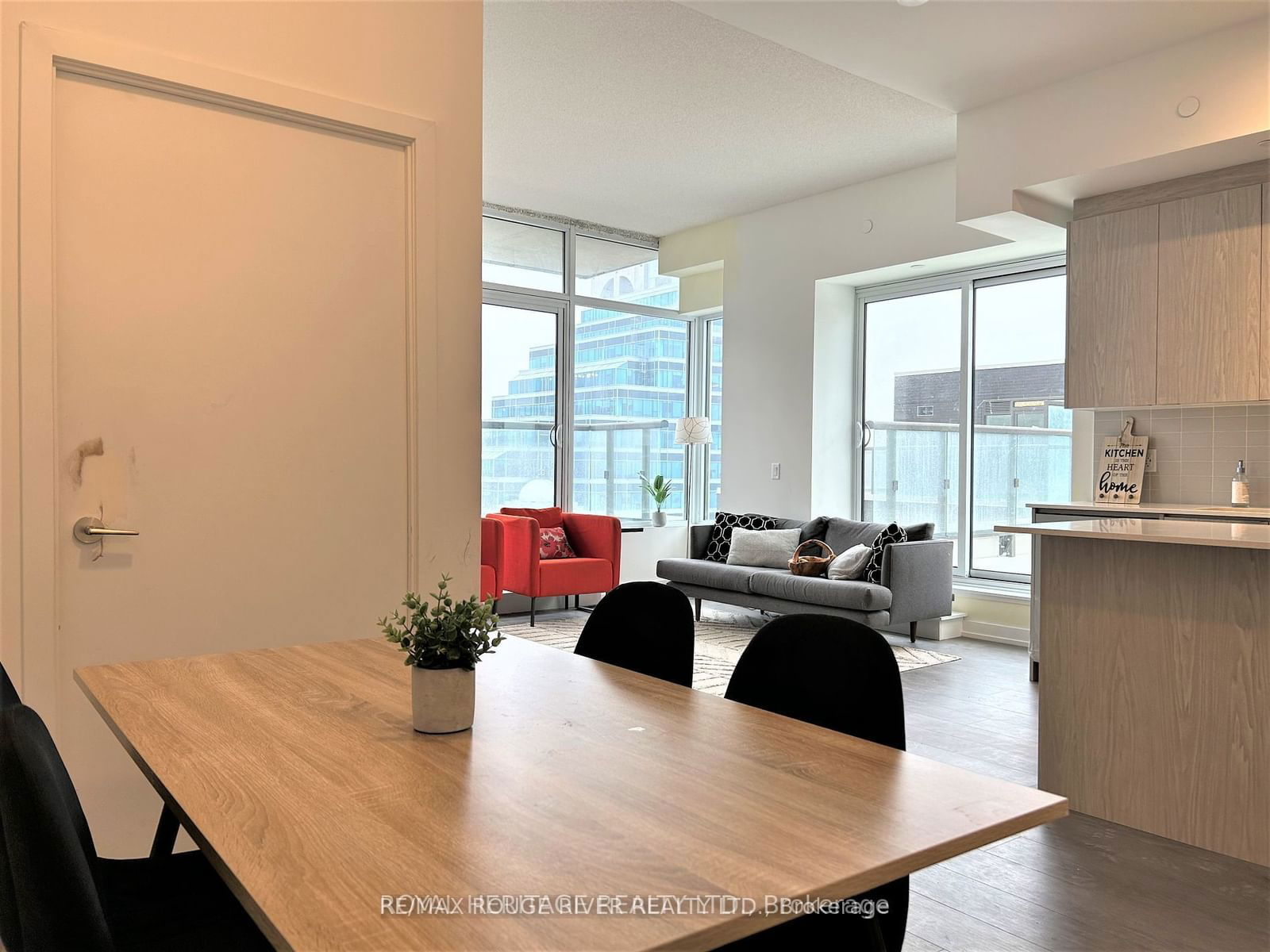 55 Duke St W, unit 507 for sale - image #11