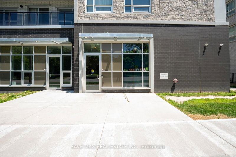 275 Larch St, unit 209F for sale - image #1