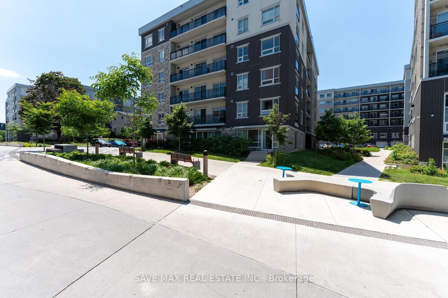 275 Larch St, unit 209F for sale - image #17