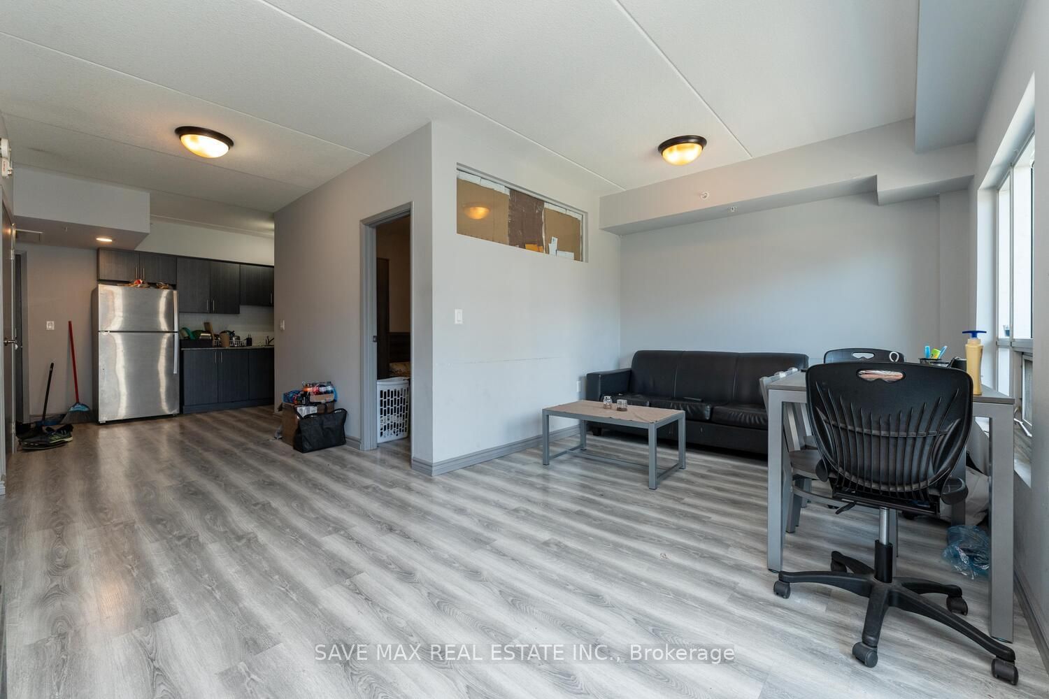 275 Larch St, unit 209F for sale - image #5