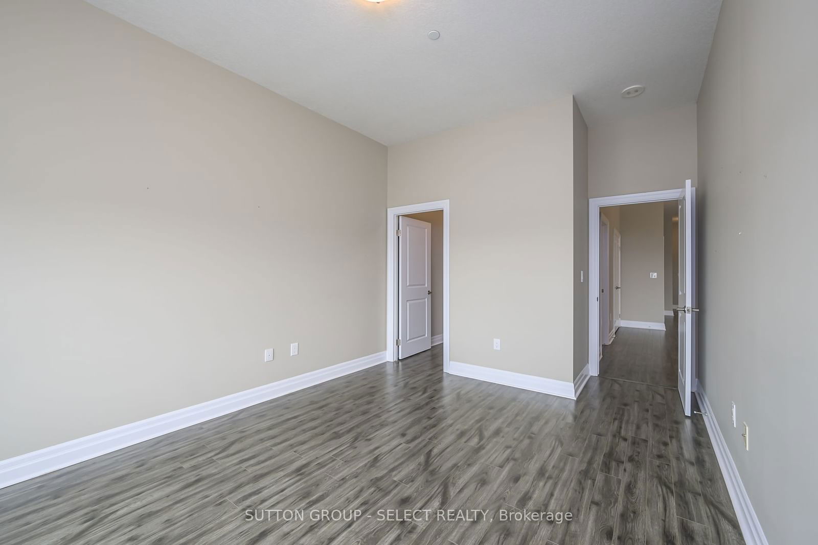 240 Villagewalk Blvd, unit 1110 for sale - image #20