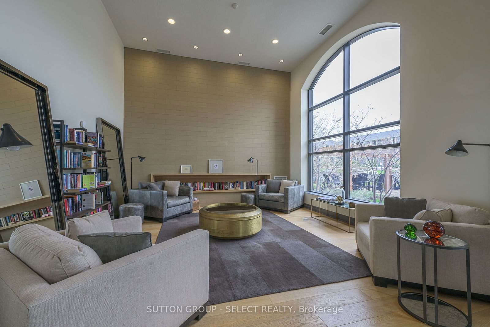 240 Villagewalk Blvd, unit 1110 for sale - image #32