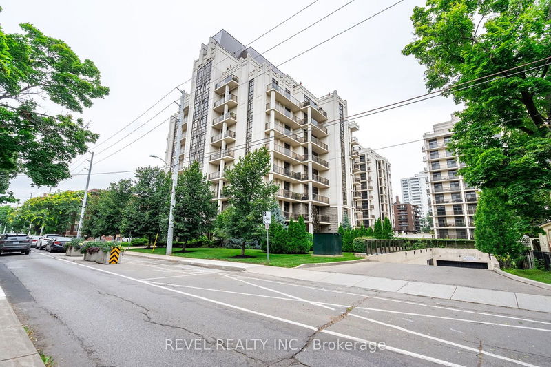 90 Charlton Ave W, unit 308 for sale - image #1