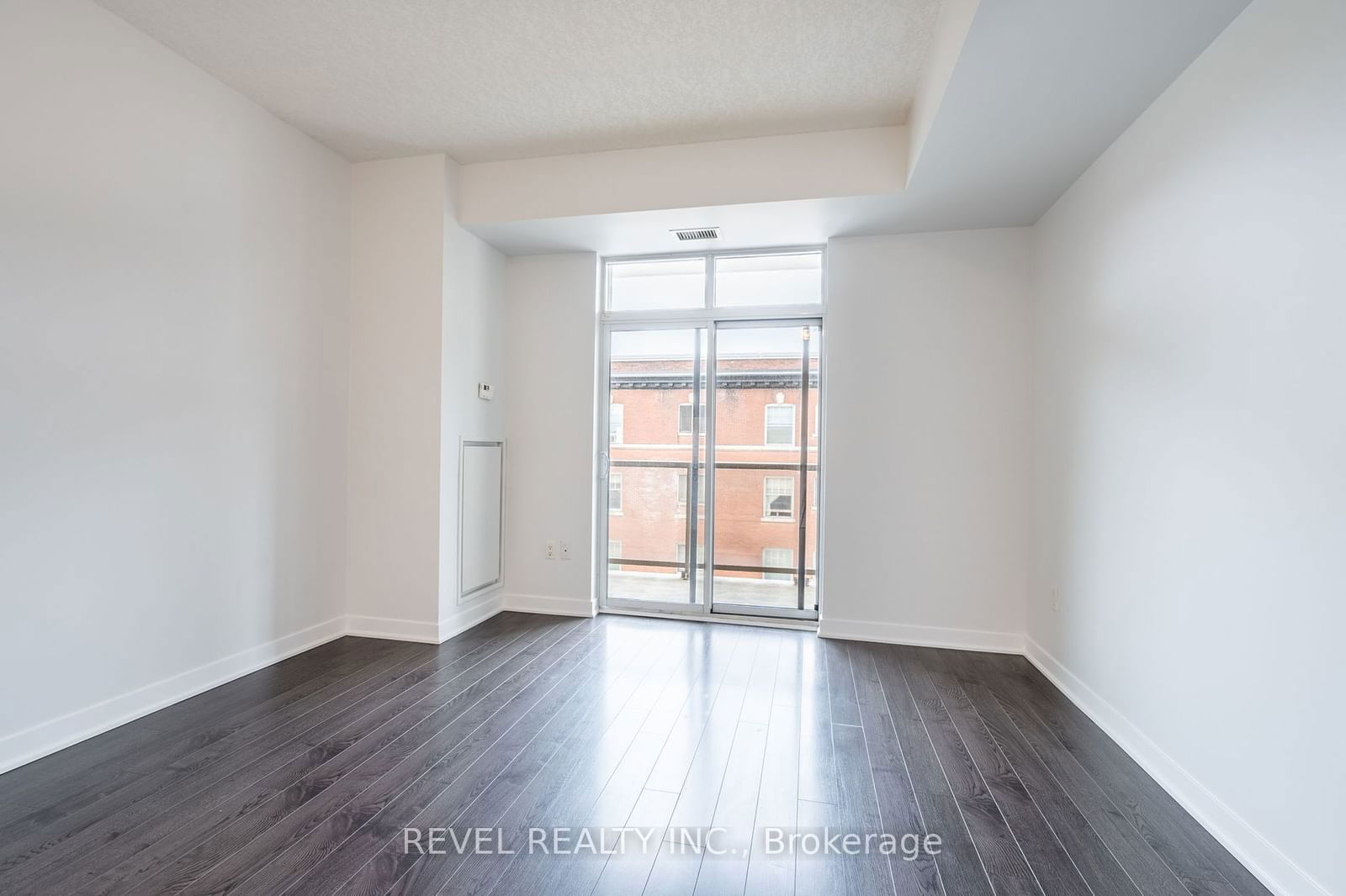 90 Charlton Ave W, unit 308 for sale - image #12