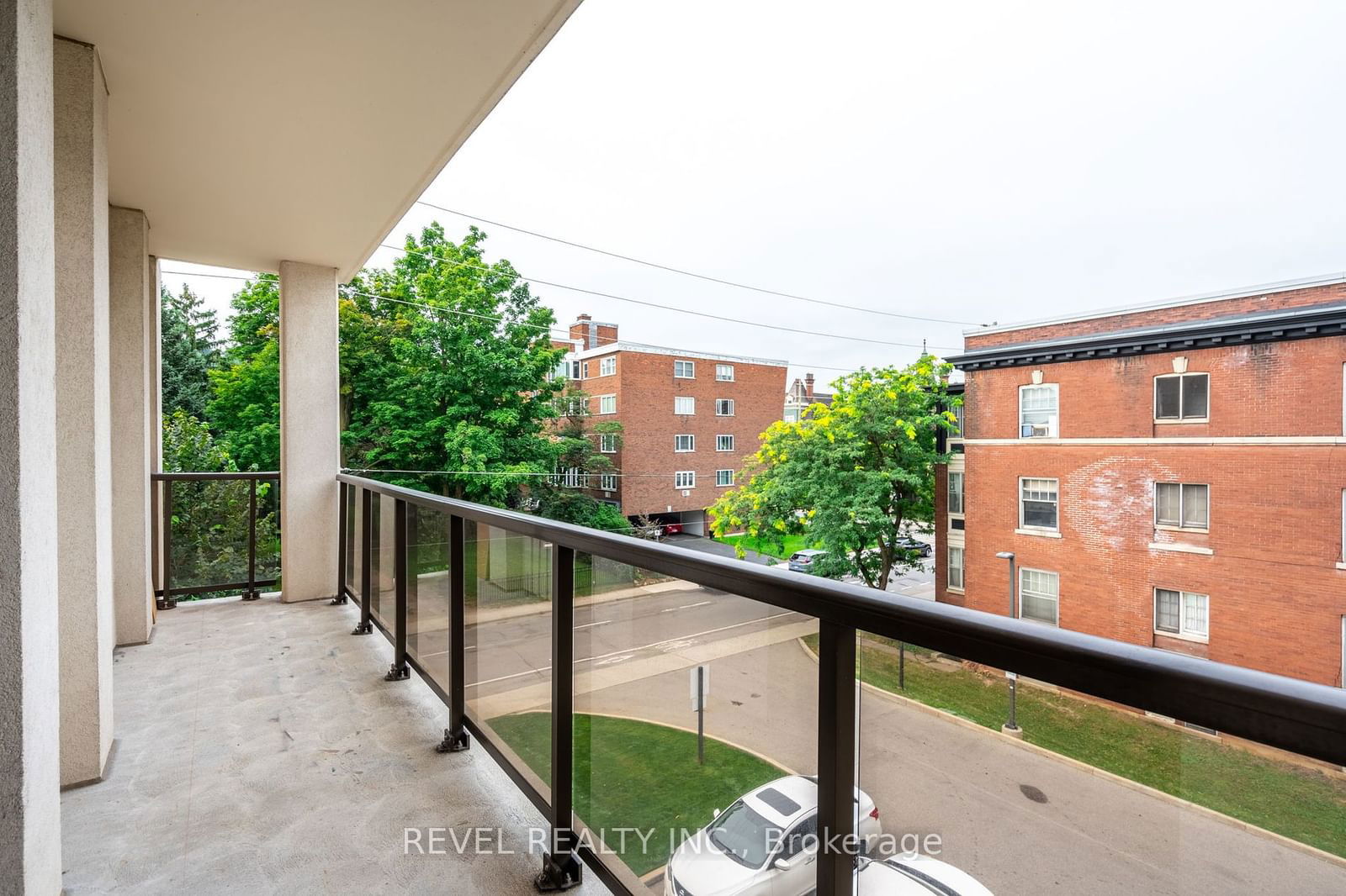 90 Charlton Ave W, unit 308 for sale - image #30