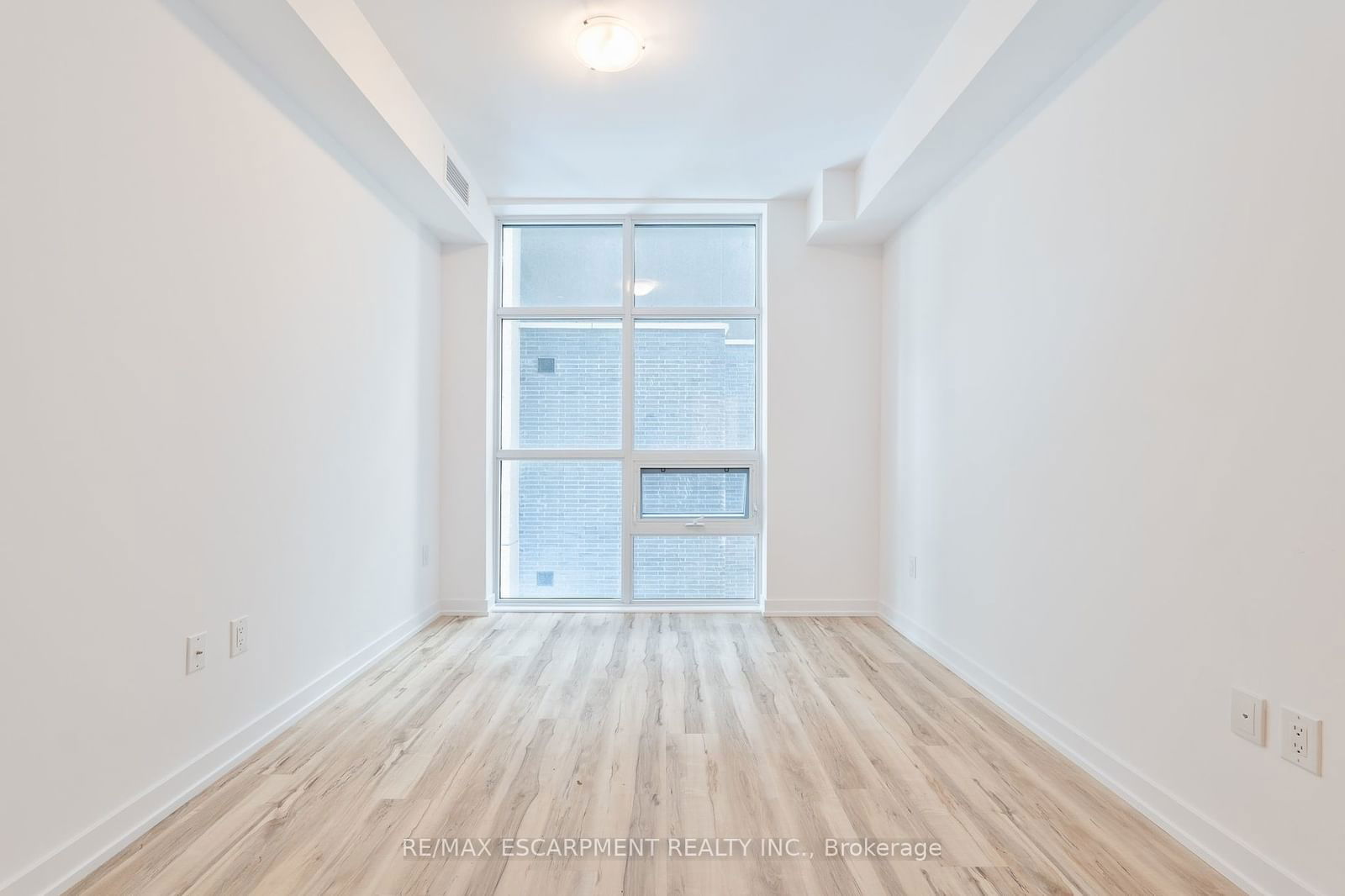 460 DUNDAS St E, unit 301 for sale - image #9