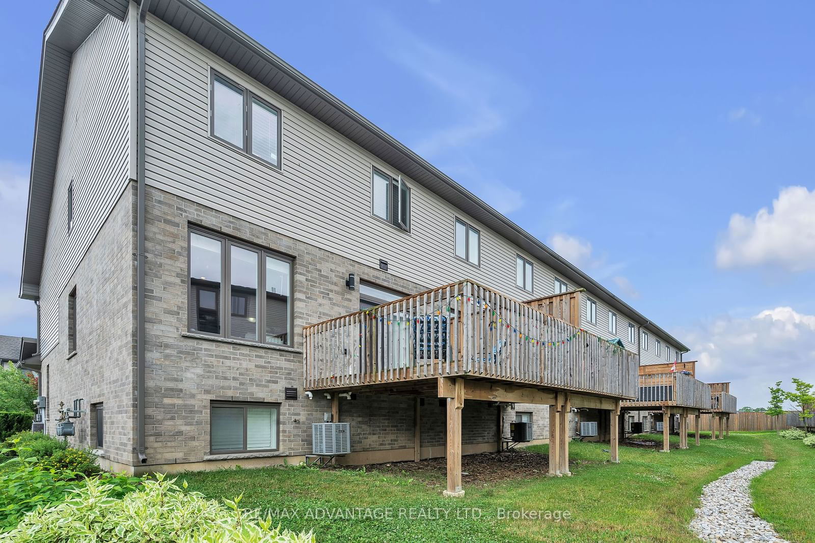 2070 Meadowgate Blvd, unit 92 for sale - image #37