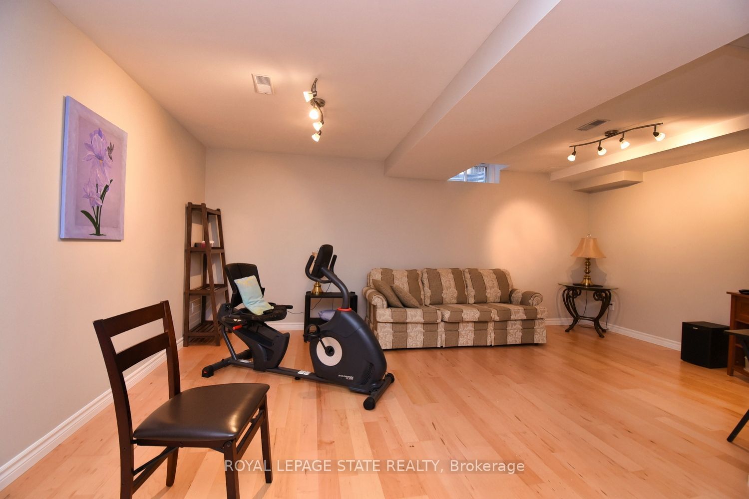 81 Valridge Dr, unit 36 for sale - image #33