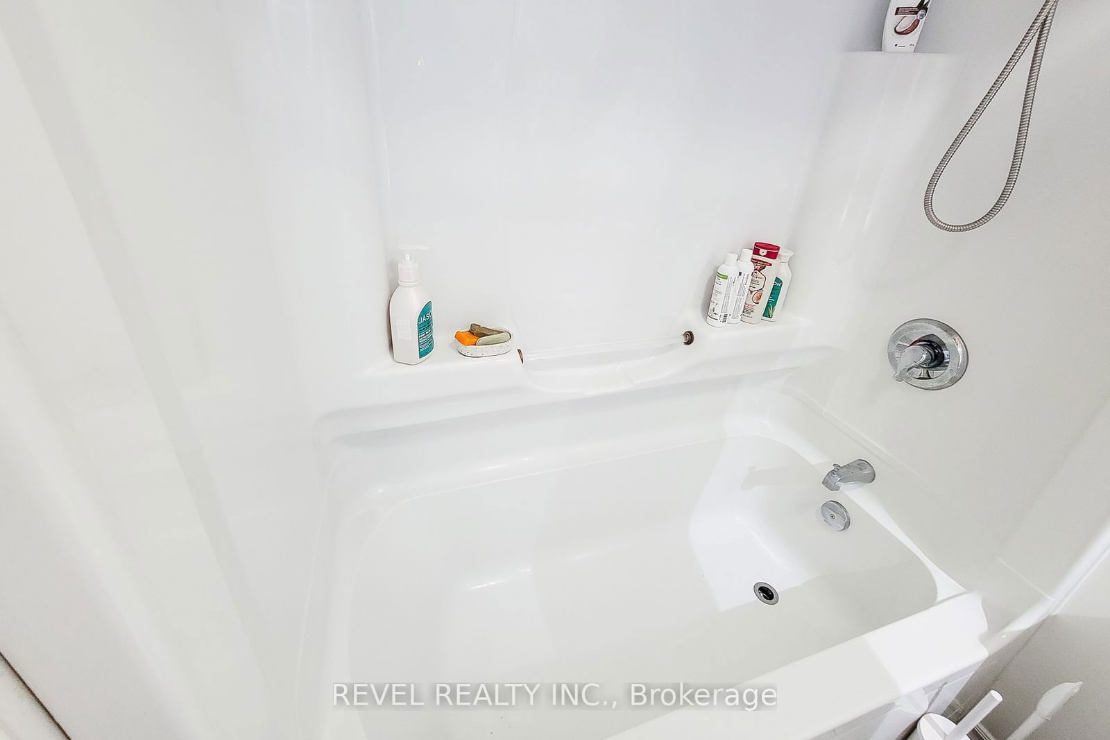 135 James St S, unit 809 for sale - image #29