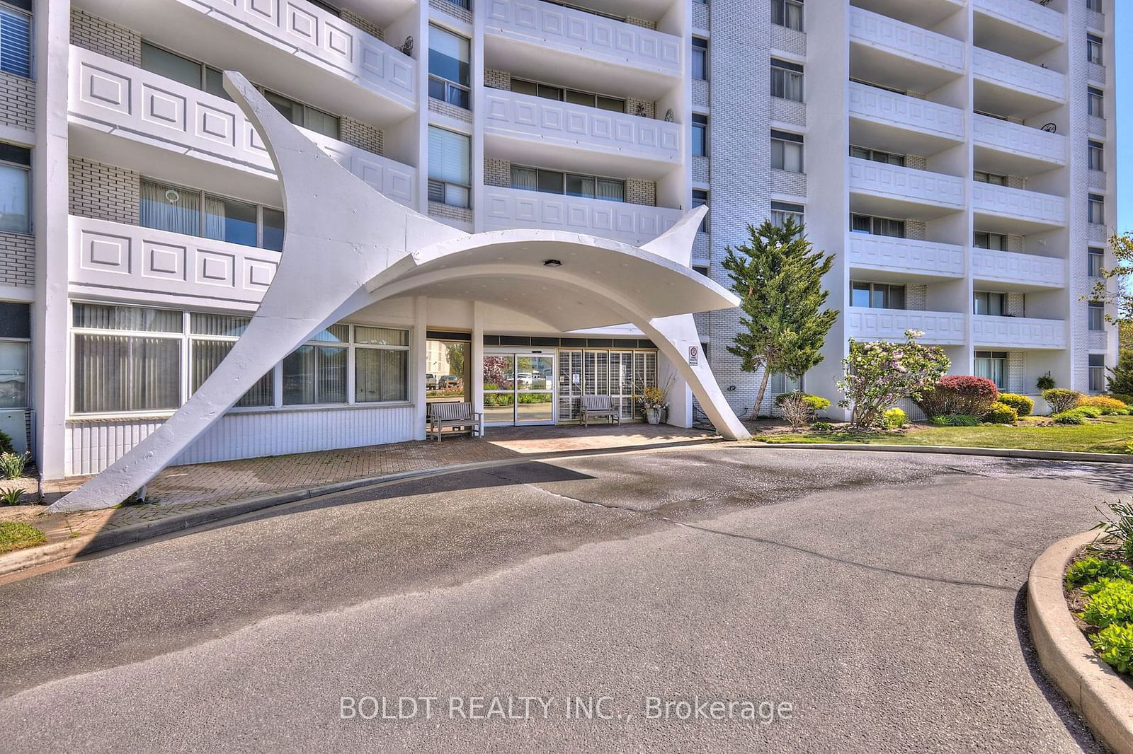 15 Towering Heights Blvd, unit 1204 for sale - image #36