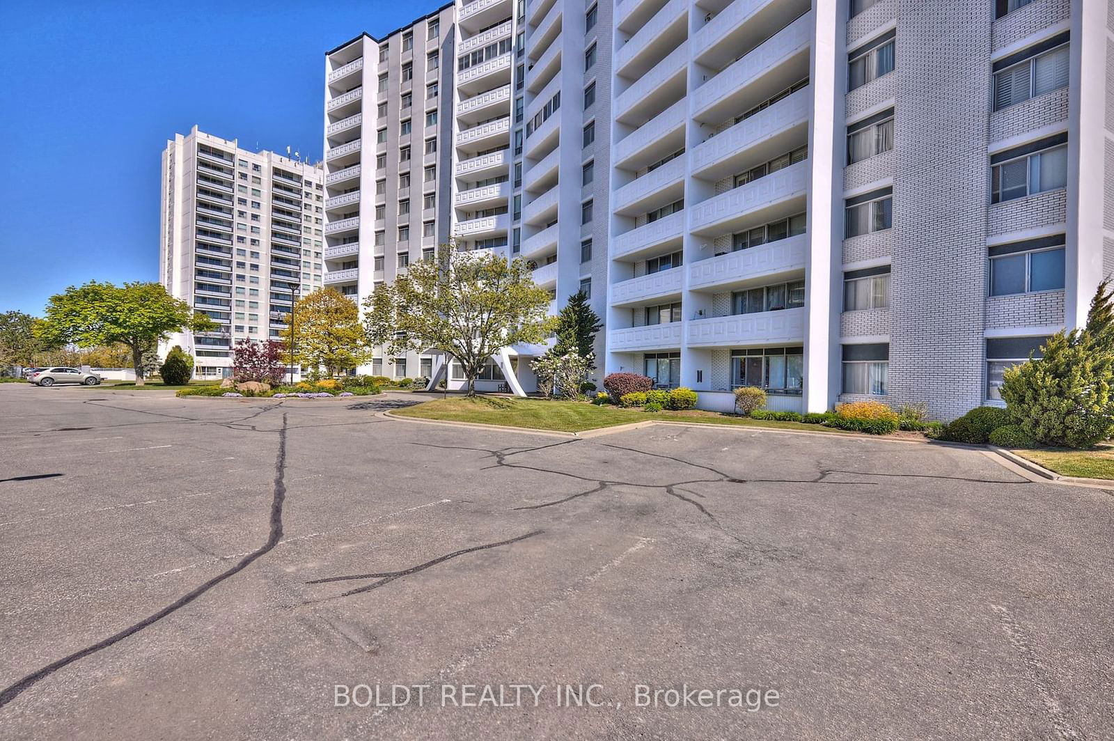 15 Towering Heights Blvd, unit 1204 for sale - image #38