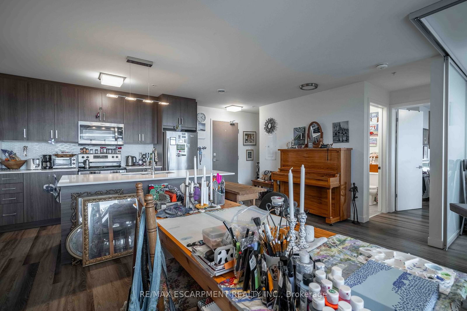 467 Charlton Ave E, unit 506 for sale