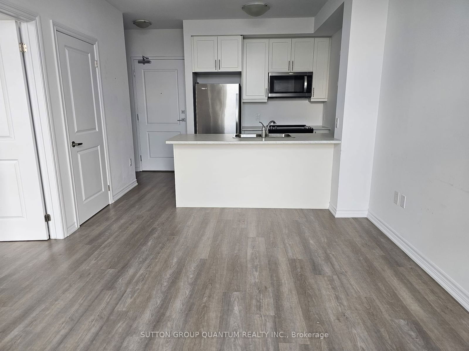 450 Dundas St, unit 514 for rent