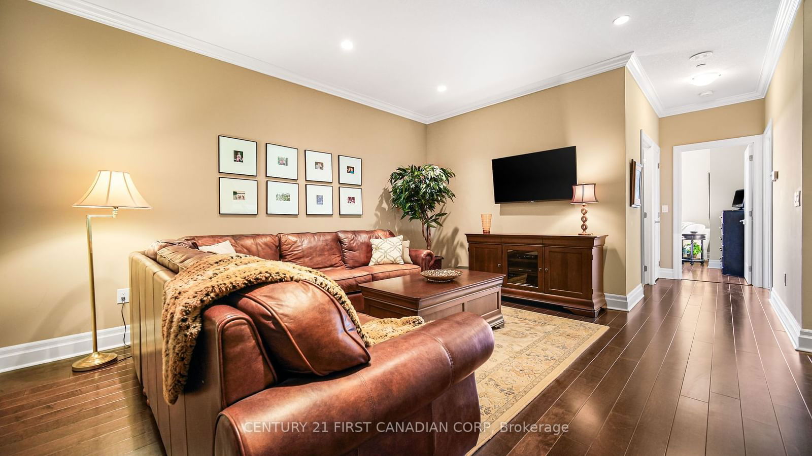 240 Villagewalk Blvd, unit 1403 for sale - image #20