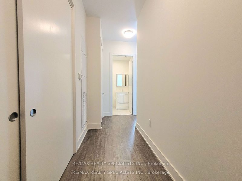 212 King William St, unit 1418 for rent - image #20