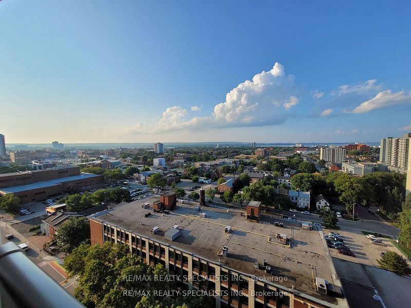 212 King William St, unit 1418 for rent - image #21