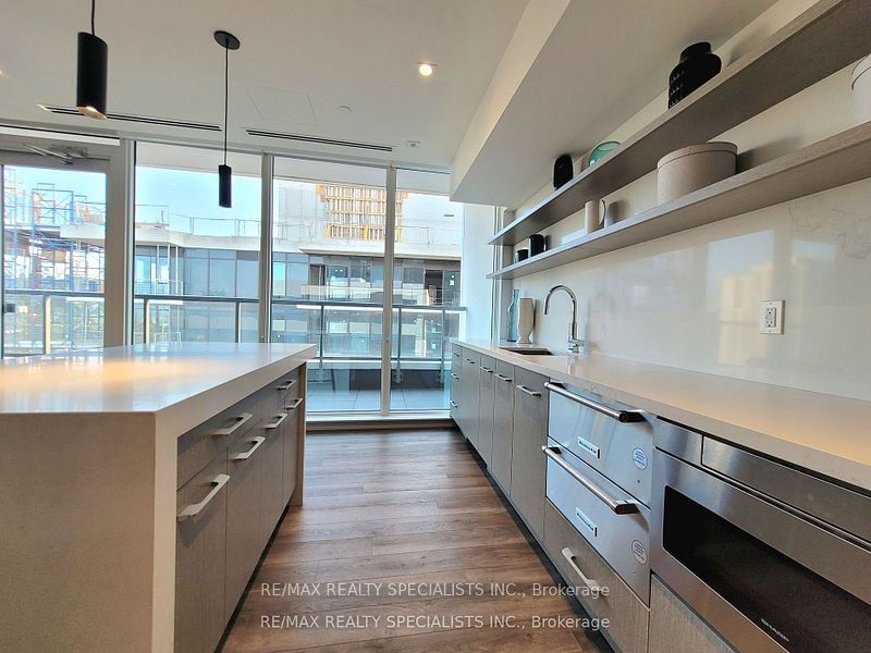 212 King William St, unit 1418 for rent - image #31