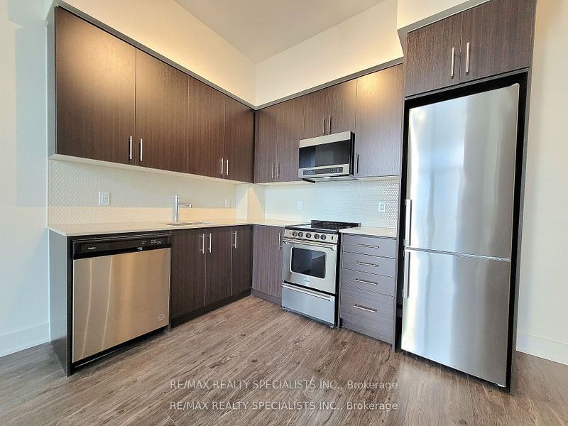 212 King William St, unit 1418 for rent - image #6