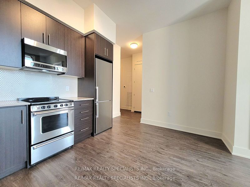 212 King William St, unit 1418 for rent - image #8