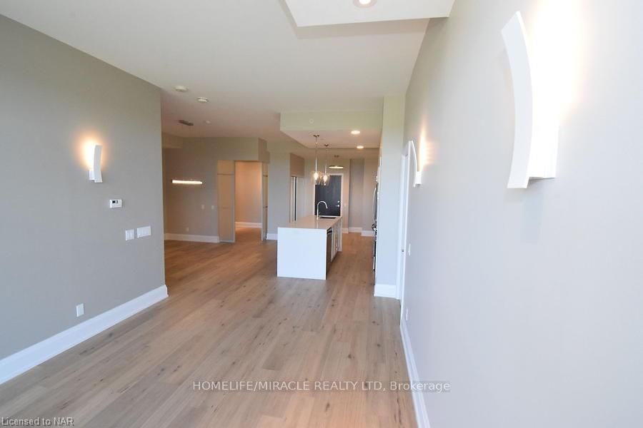 7711 Green Vista Gate, unit 812 for rent - image #8