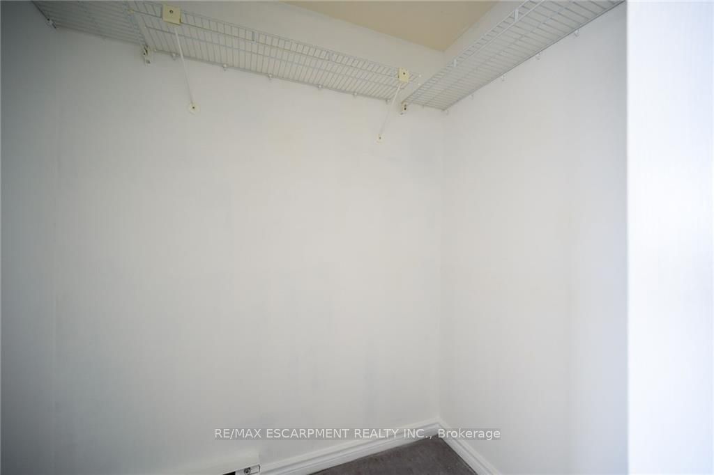 67 Caroline St S, unit 1801 for rent - image #30