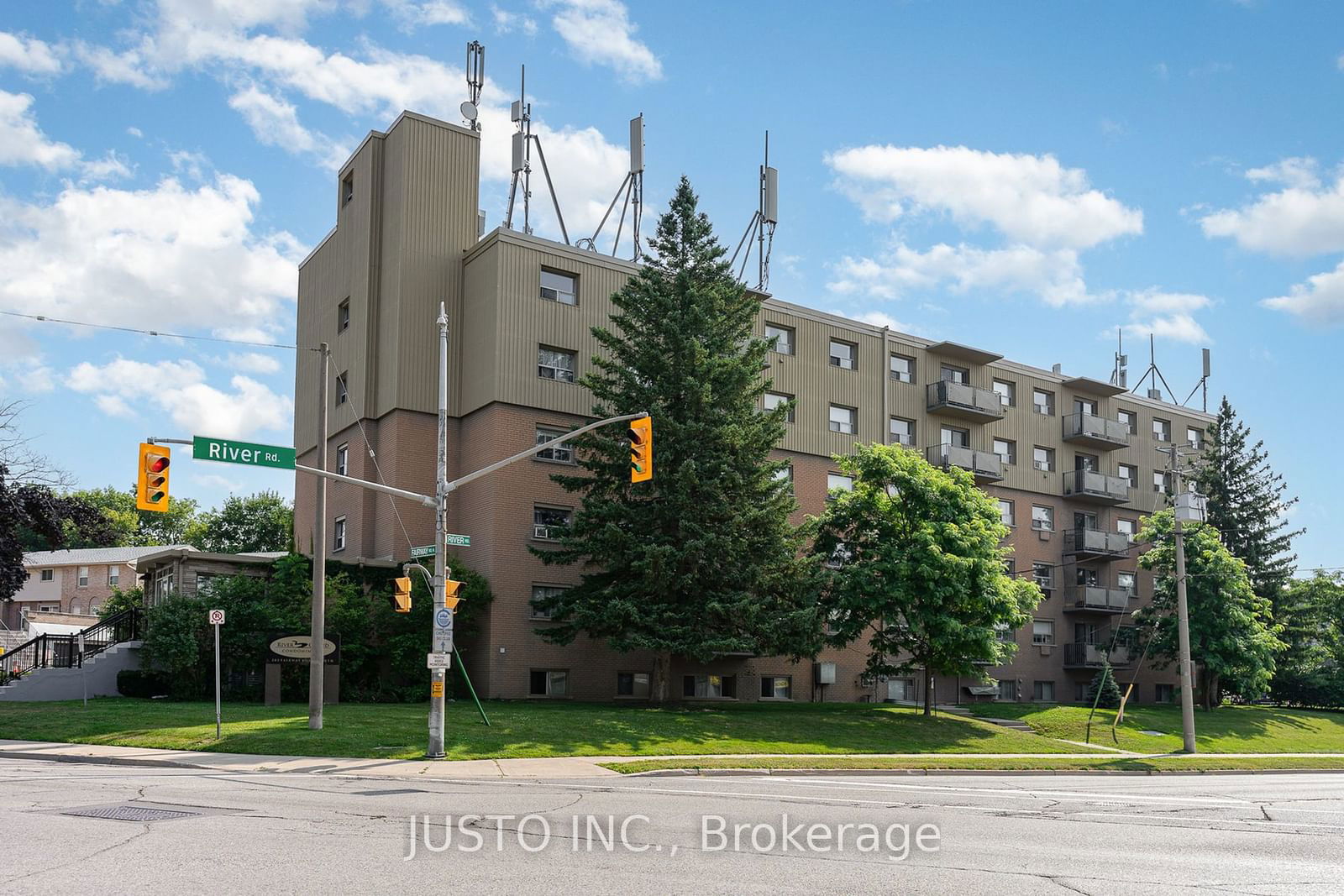 River Grand Condominiums, Kitchener, Toronto