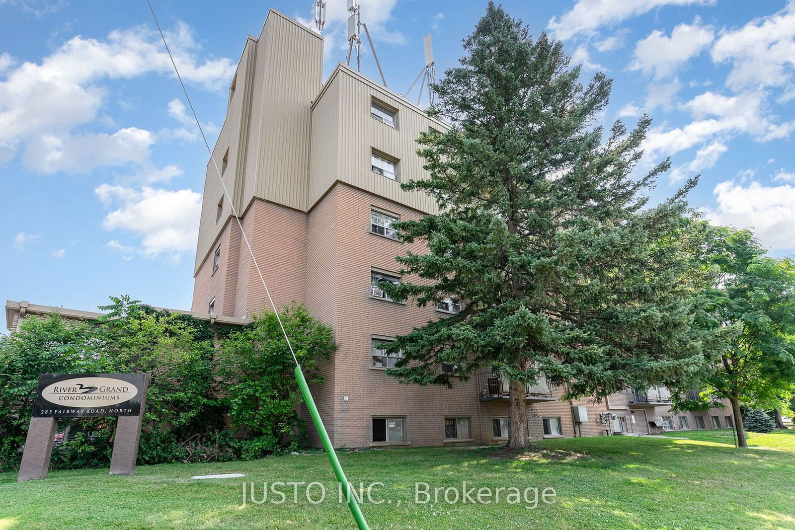 River Grand Condominiums, Kitchener, Toronto